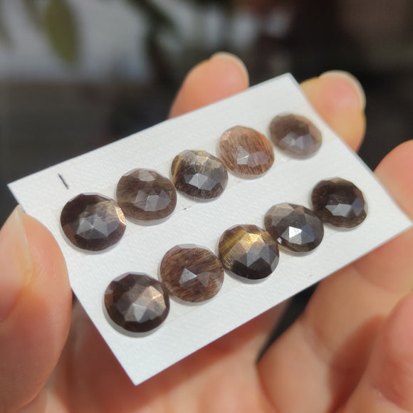 Cabujones Redondos de Piedra Sol Negra Facetada 10mm