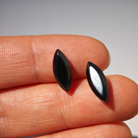 Obsidiana Negra · Par Cabujón Marquesa