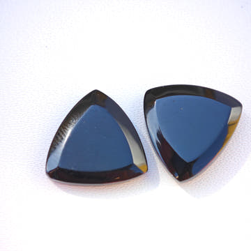 Obsidiana Negra · Par Cabujón Triangular