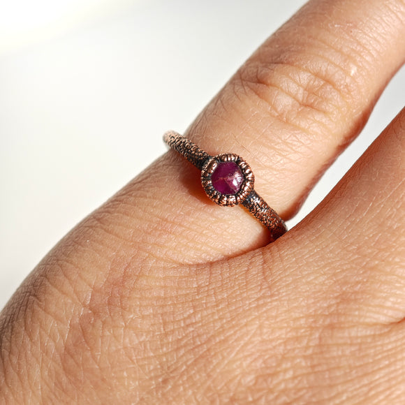 Anillo Rubí- Electroformado en Cobre