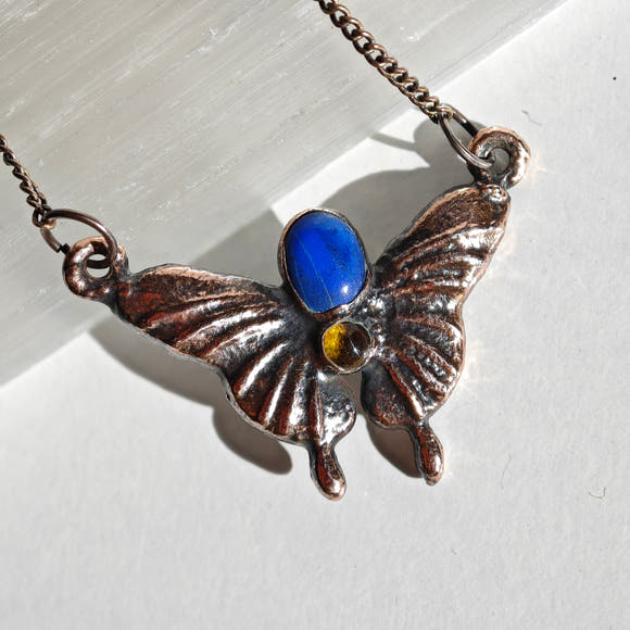 Colgante Mariposa · Lapis Lazuli