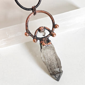 CROWN Pendant · Quartz with Herkimer