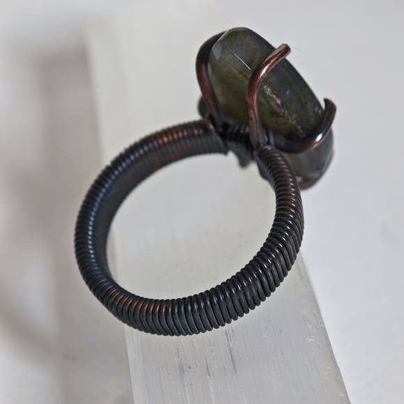 Labradorite Teardrop Ring · Copper