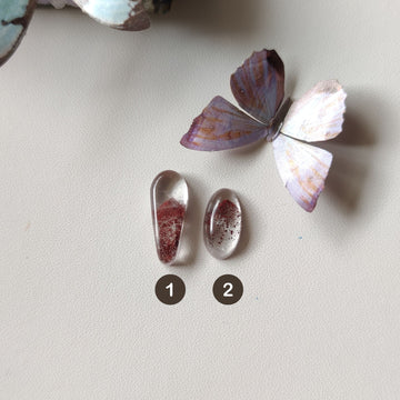 Cabujones de Cuarzo Transparente con Inclusiones Hematita Fantasma - 0