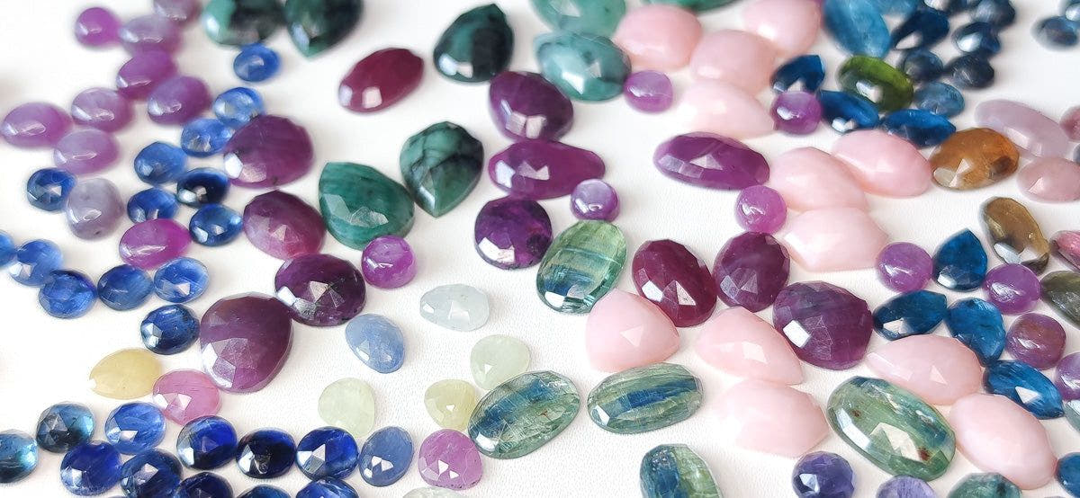 Cabochons