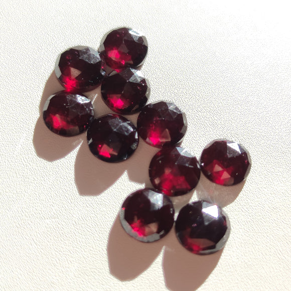 Cabujones Redondos de Granate Rodolita 10mm en Tallado Rosa