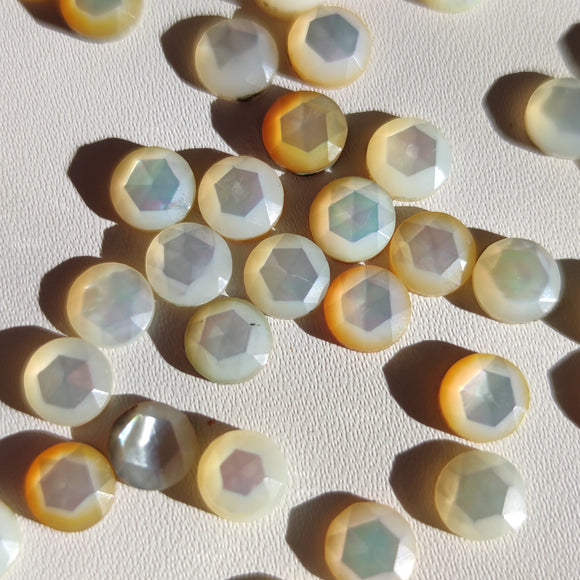 Cabujones Redondos de Madre Perla 6mm en Corte Rosa