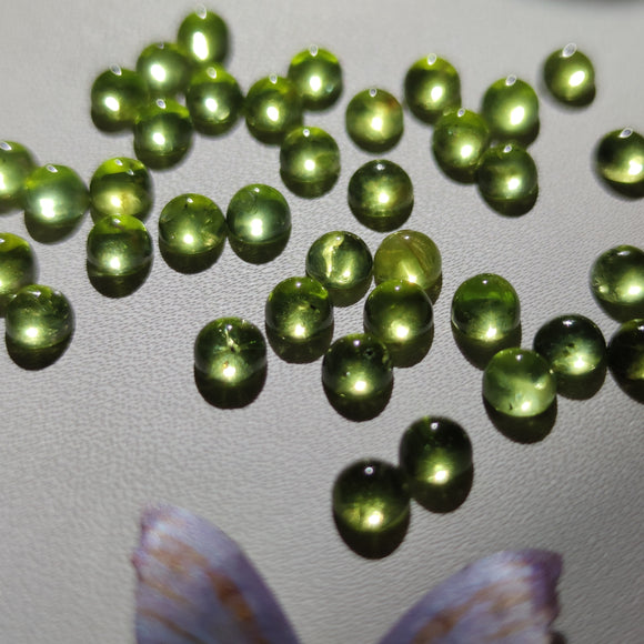 Cabujones Mini Redondos de Peridoto 5mm