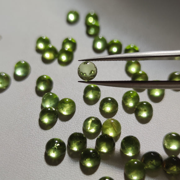 Cabujones Mini Redondos de Peridoto 5mm