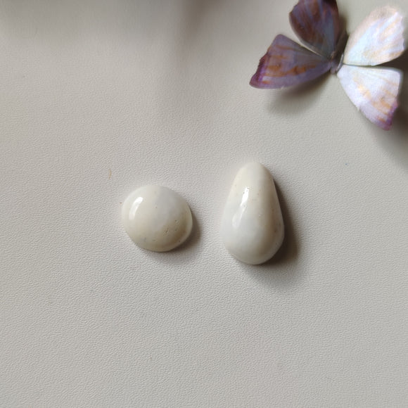 Cabujones de Ópalo Lechoso Blanco