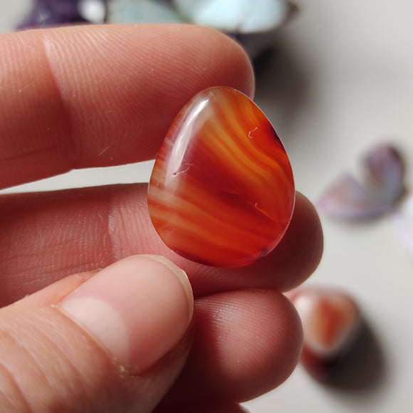 Cabujón Cornalina en Forma de Lágrima