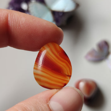 Cabujón Cornalina en Forma de Lágrima