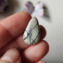 Jaspe Picasso cabujón oval 22x17 mm pulido espejo con patrón único en taller de lapidario