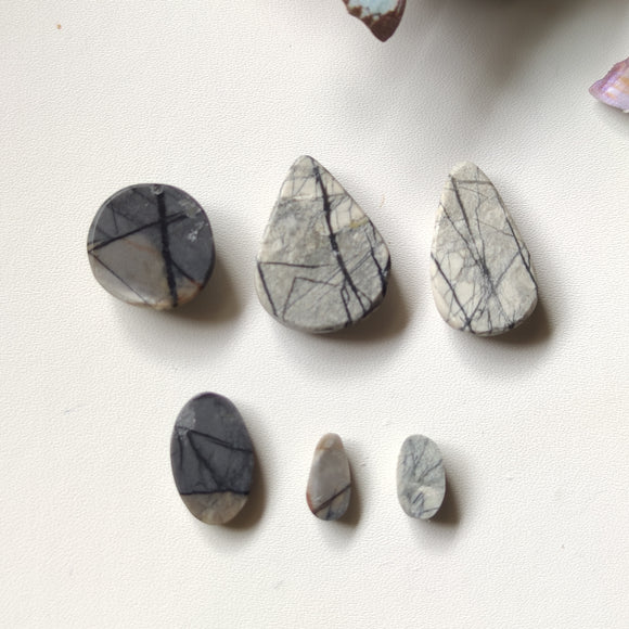 Cabujones de Jaspe Picasso