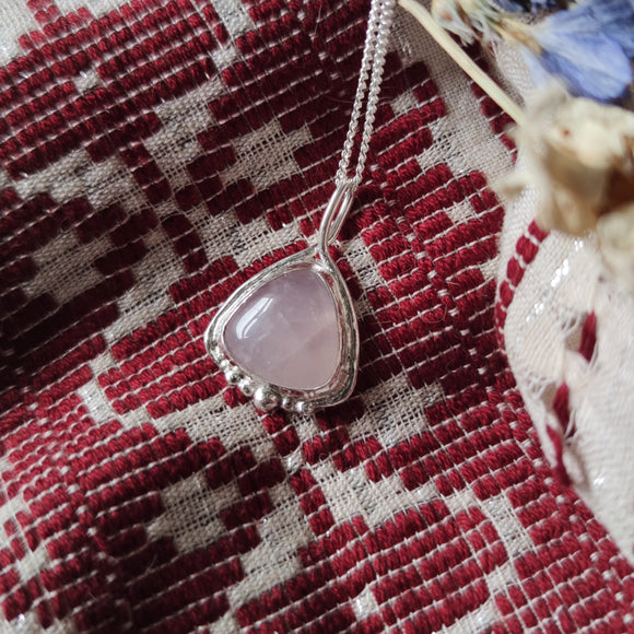 Colgante con Cuarzo Rosa DOINA