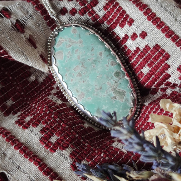 AUM Pendant · Utah Variscite