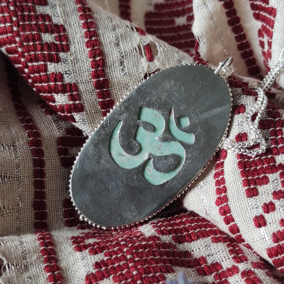 AUM Pendant · Utah Variscite