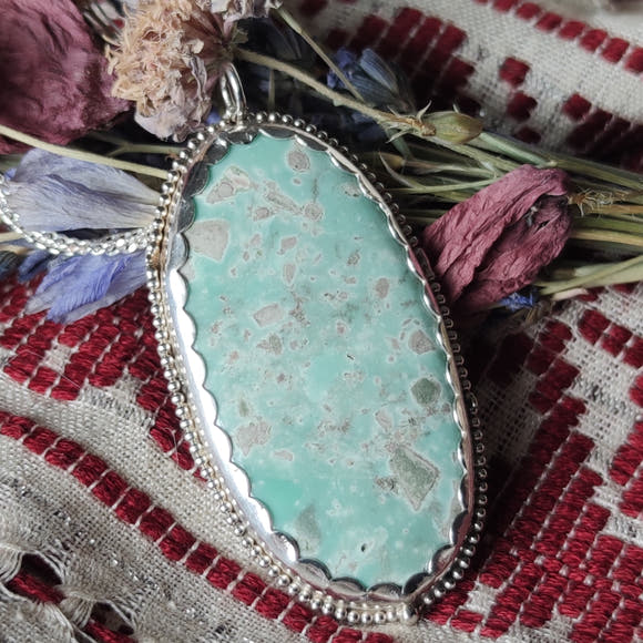 AUM Pendant · Utah Variscite