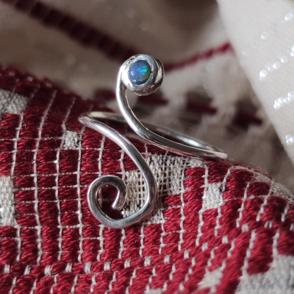 Adjustable SPIRAL Ring with Australian Lightning Ridge Black Opal