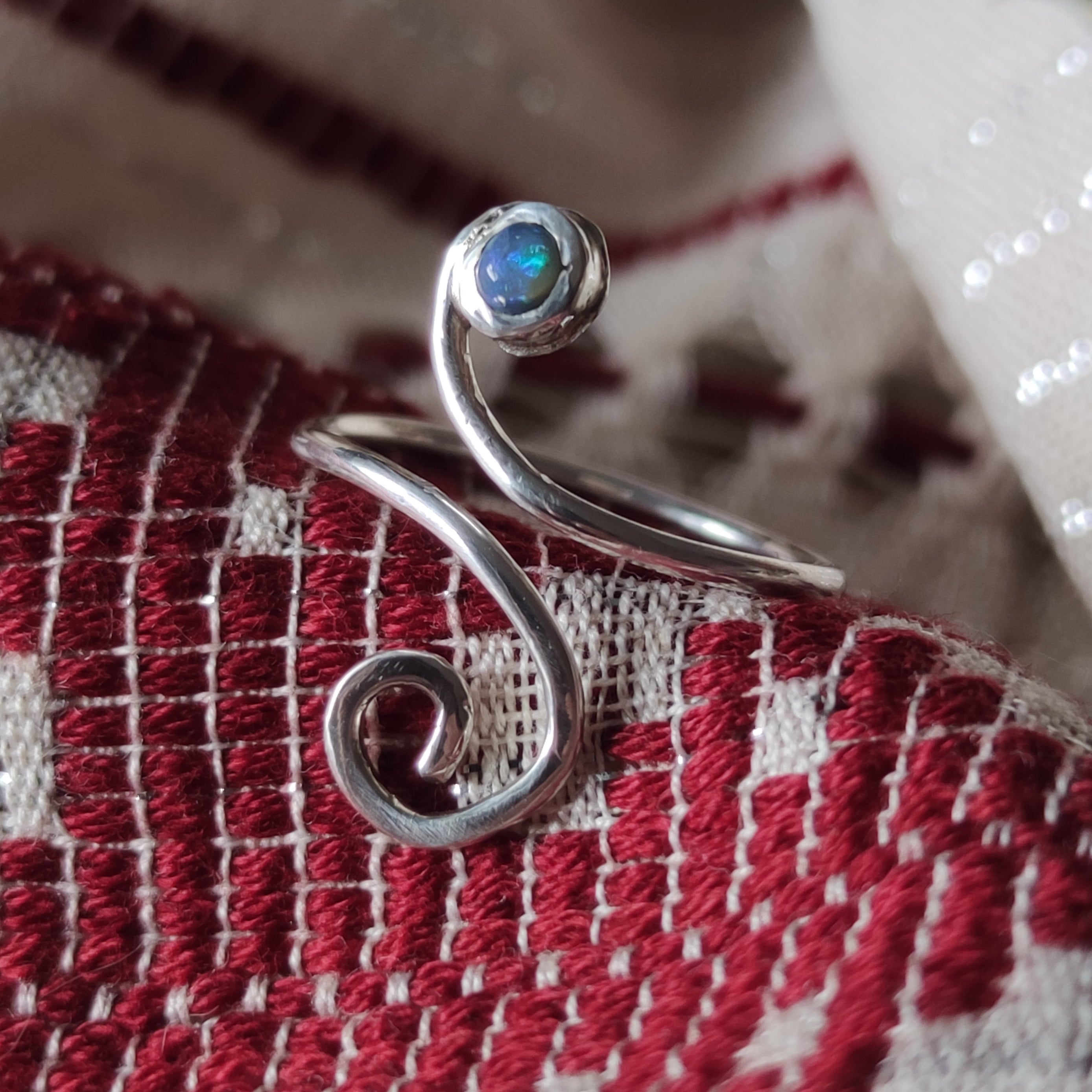 Anillo Ajustable ESPIRAL con Ópalo Negro Australiano Lightning Ridge - 0