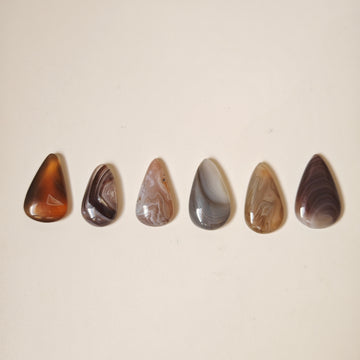 Ágata de Botsuana Cabujones Pequeños Forma Lagrima - 0