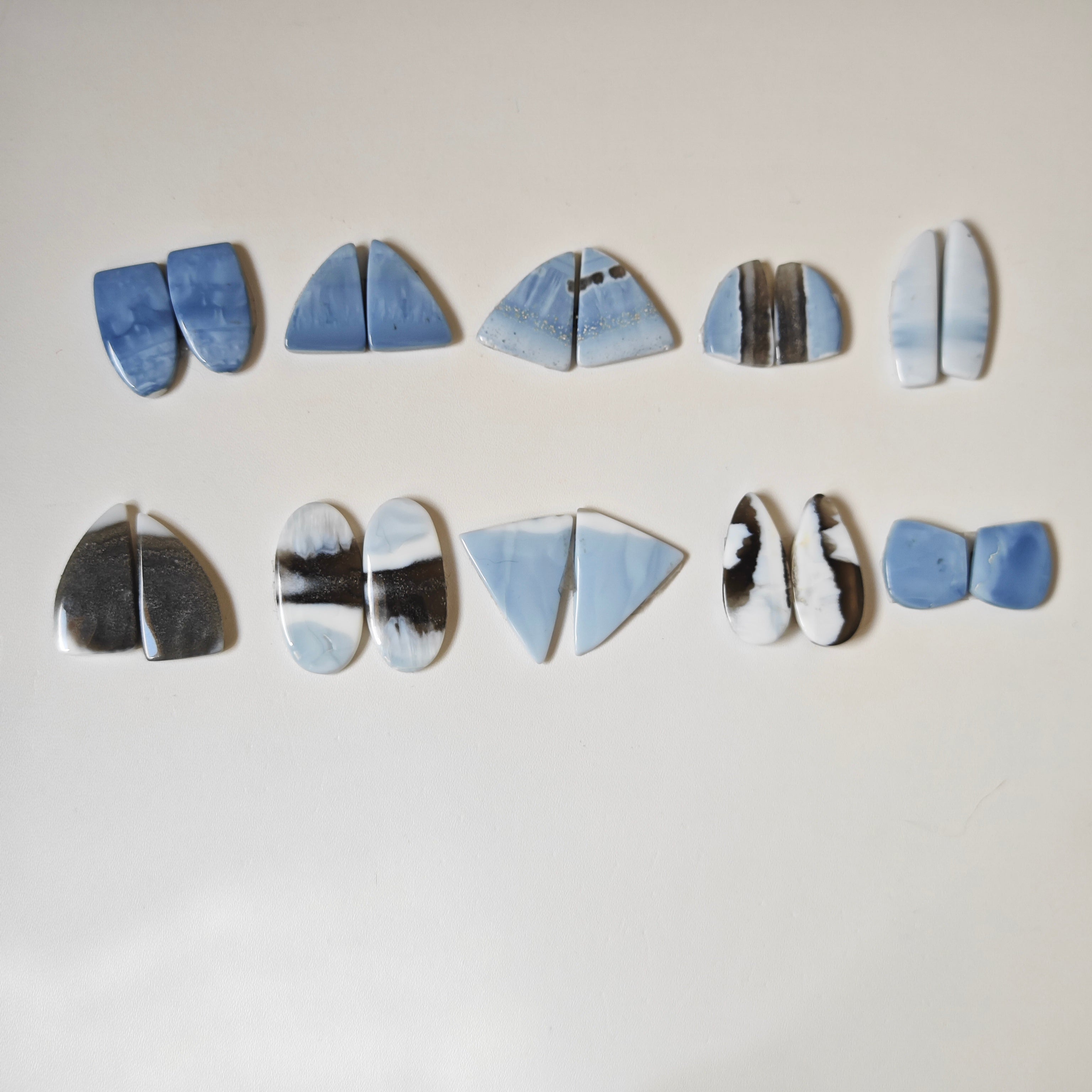 Ópalo Azul "Owyhee" Cabujones Pares