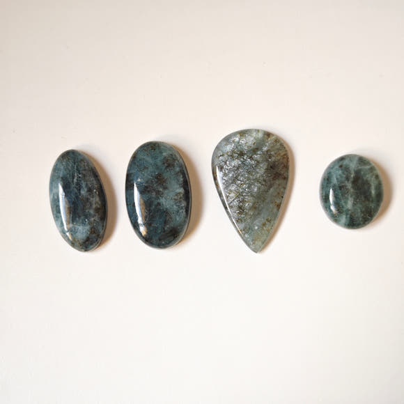 Cabujón Aguamarina Azul · Gran Formato