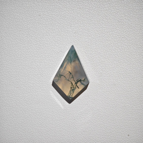 Ágata Musgo Cabujón Cometa - Facetado