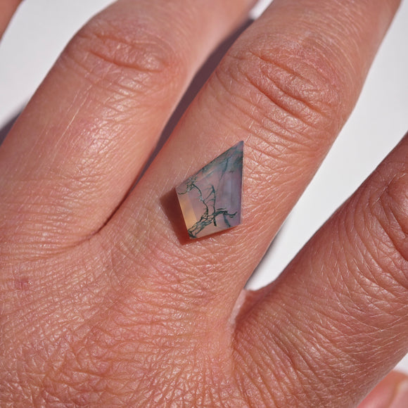 Ágata Musgo Cabujón Cometa - Facetado