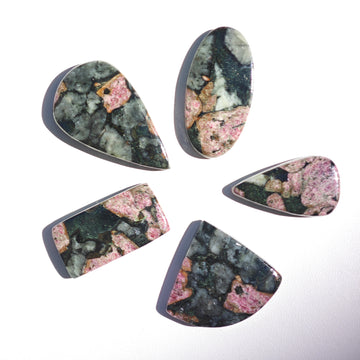 Eudialita Natural Cabujones Formas Variadas