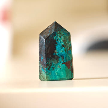 Chrysocolla, Azurite, and Malachite Point · 17×10 mm