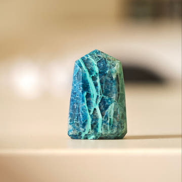 Shattuckite Point · 15×10 mm