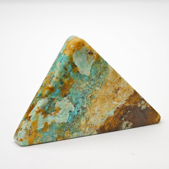 Palazuelos Variscite Triangular Cabochon · 33 mm