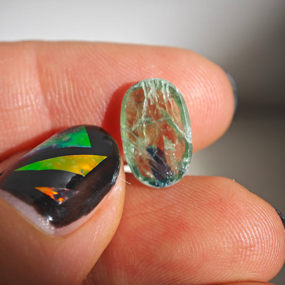 Cabujón Oval Bicolor Verde Azul de Cianita FOTOS
