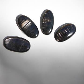 Hiperstena Oval · Cabujón Schiller