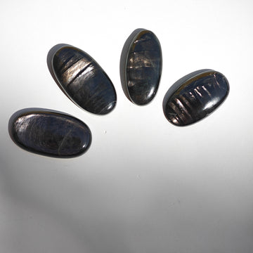 Cabujones Ovalados de Hiperstena