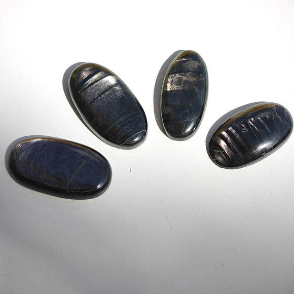 Hiperstena Oval · Cabujón Schiller