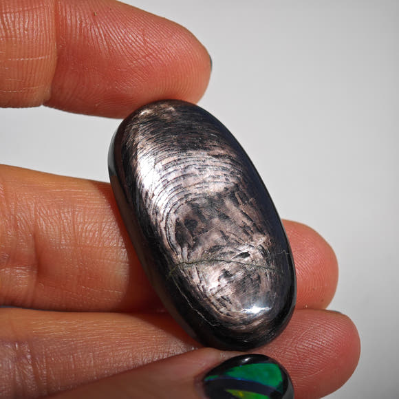 Hiperstena Oval · Cabujón Schiller
