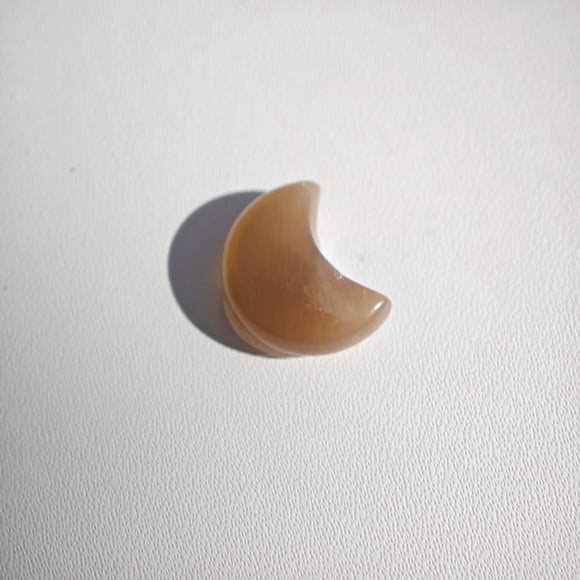 Cabujón Semiluna de Piedra Luna Melocotón