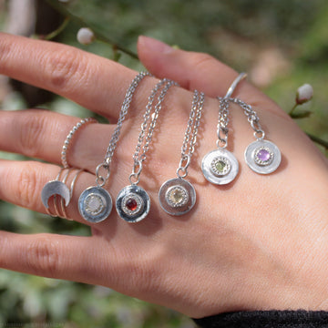 Colgantes Minimalistas con Minerales - MONEDITA