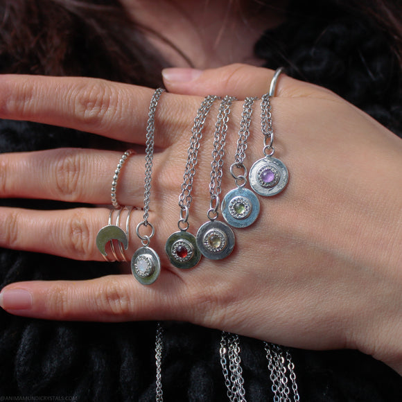 Colgantes Minimalistas con Minerales - MONEDITA