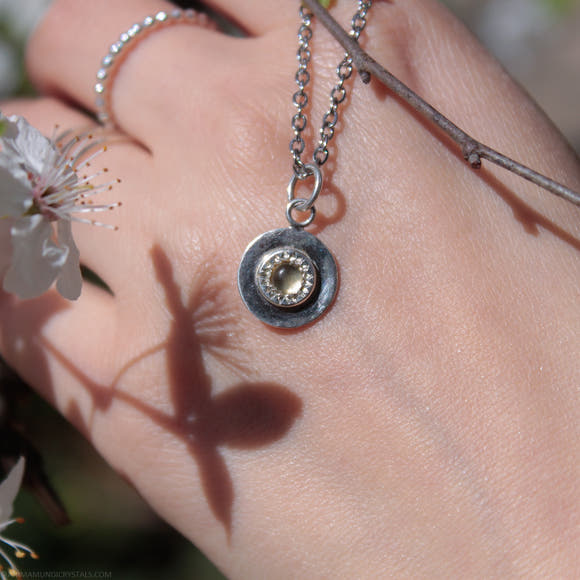 MONEDITA Pendant · 5 Minerals