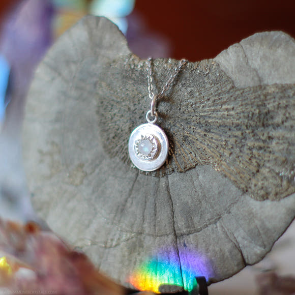 MONEDITA Pendant · 5 Minerals