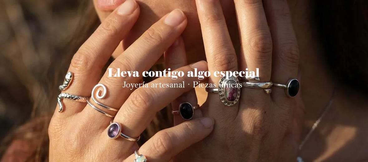 Joyas artesanales en plata de ley y cabujones de gemas naturales — Anima Mundi Crystals