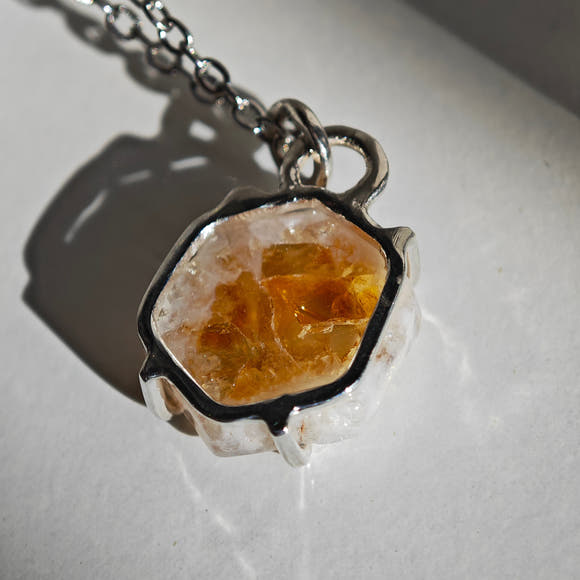 Colgante Citrino · Hexagonal Garras