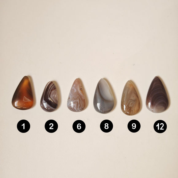 Ágata de Botsuana Cabujones Pequeños Forma Lagrima