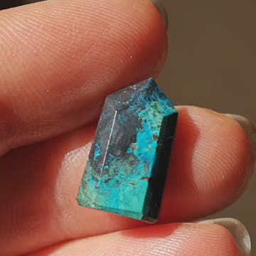 Chrysocolla, Azurite, and Malachite Point · 17×10 mm - 0