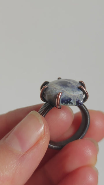 Anillo Sodalita Engarzado - Cabujón Forma Libre con Garras - 0