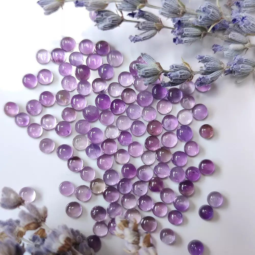 4 mm große Amethyst-Cabochons – Anima Mundi-Kristalle