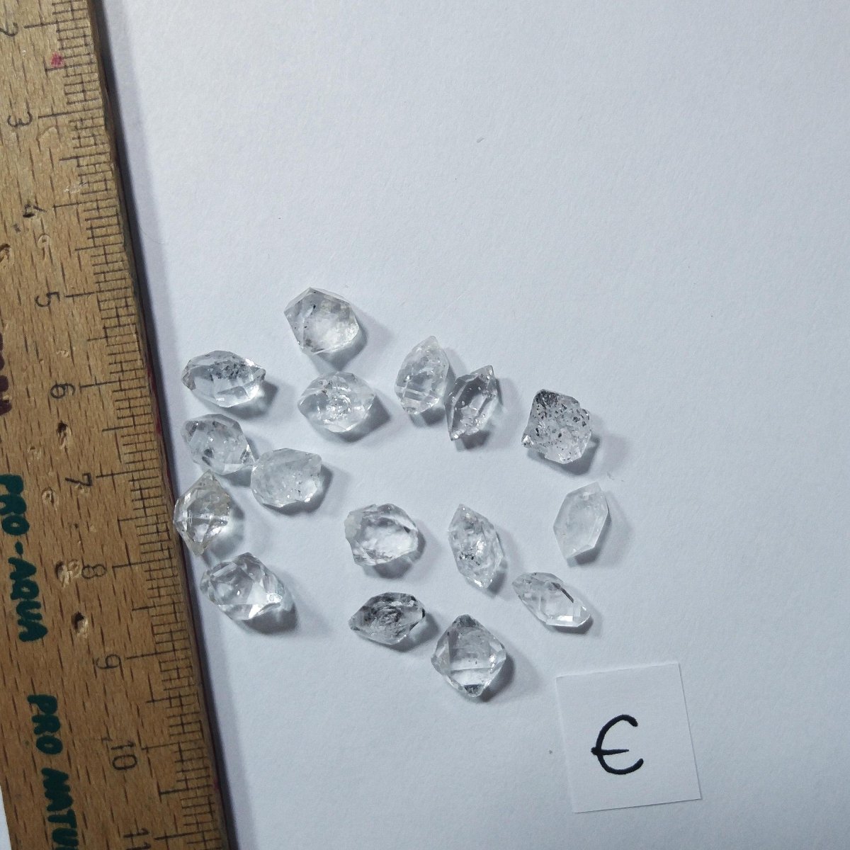 Diamantquarz-Lot 9–10 mm, 5 Gramm Lots – Anima Mundi-Kristalle